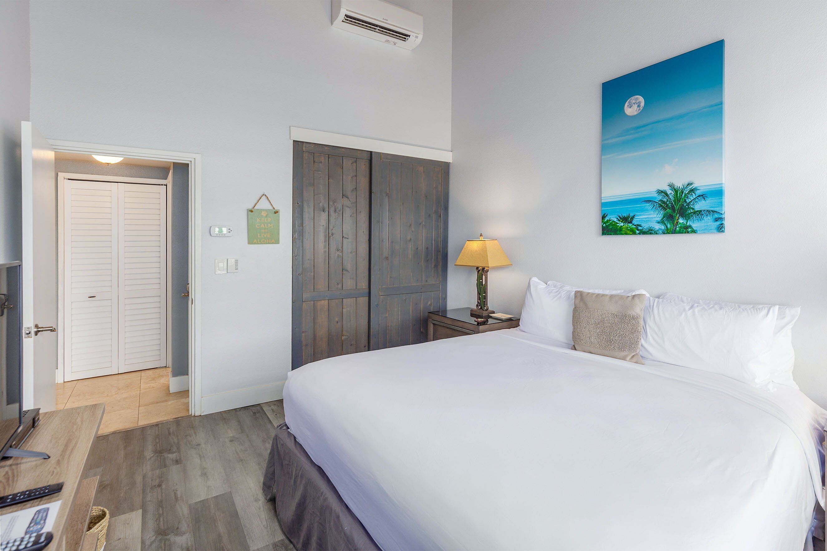 Leilighet, flere senger, balkong, havutsikt (Kamaole Sands 10-403) | 2 soverom, individuelt dekorert og individuelt innredet