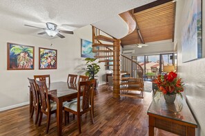 Interior - Kamaole Sands 7-406 - Courtyard and Ocean Views - Stunning Renovation - Split AC (Kihei)