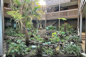 Property grounds - Hale Hui Kai 202 - Keawakapu Beach, Garden Views, Steps to the Beach, Split AC! (Kihei)