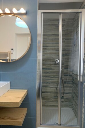 Bathroom - PAOLINI 1 - SUB 9 by Interhome (Castiglione della Pescaia)