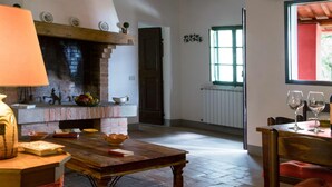 Dining - Rustikale Wohnung mit Swimmingpool in den Hügeln der Toskana by Interhome (Peccioli)