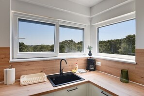 Kühlschrank, Herdplatte, Geschirrspüler