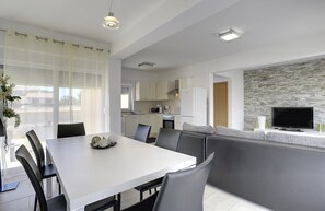 Dining - Villa Lara 1 (74282-K1) - Liznjan (Liznjan)