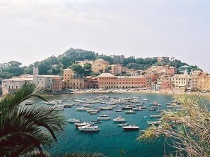 Marina - Ferienzimmer 'Mansarda Lina' mit Terrasse by Interhome (Casarza Ligure)