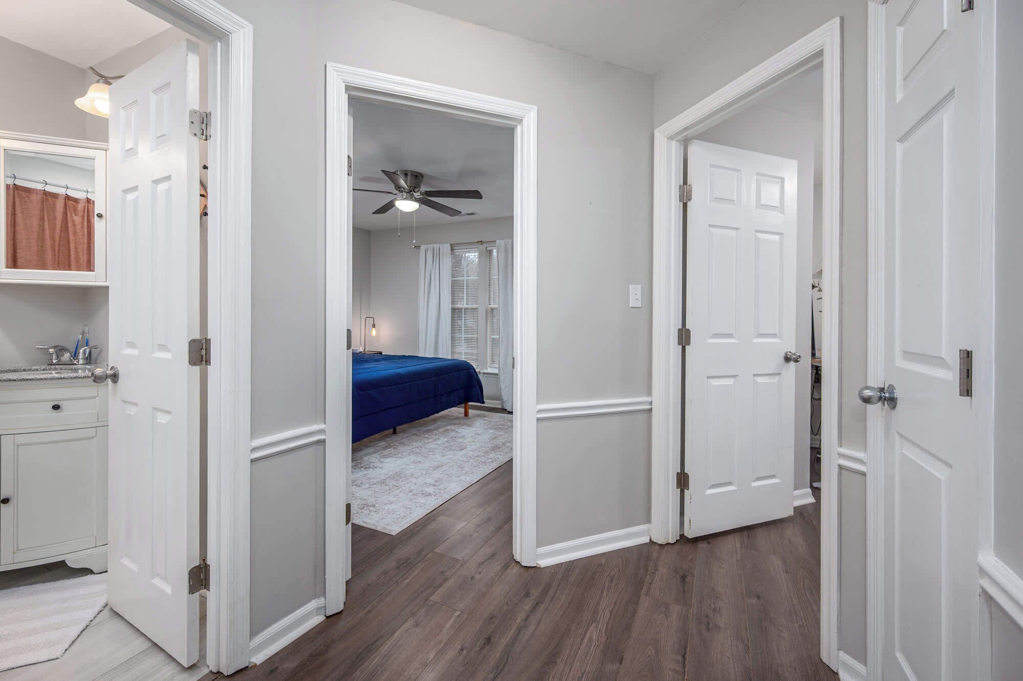 Desk, iron/ironing board, travel crib, WiFi