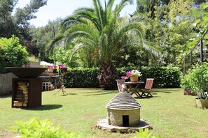 Outdoor dining - Apartments Mareli (74305-A3) - Pula (Pula)