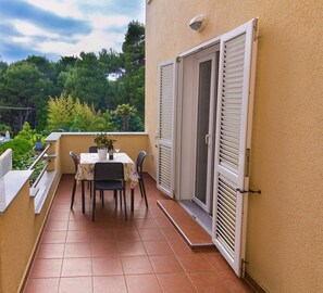 Outdoor dining - Apartments Mareli (74305-A3) - Pula (Pula)