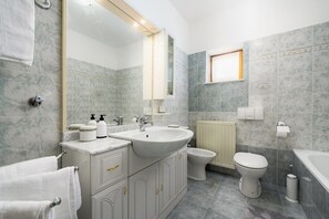 Dusche, Haartrockner