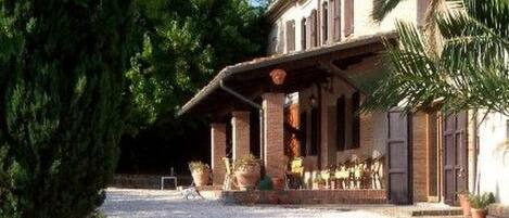 Baignoire à remous extérieure