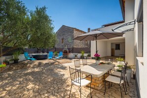 Outdoor dining - House Lando (74318-K1) - Pula (Pula)