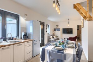 Interior - House Lando (74318-K1) - Pula (Pula)