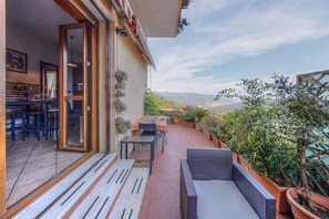 Outdoor dining - CASA MARTA - Verde, Relax e Vista Panoramica (San Martino di Noceto)