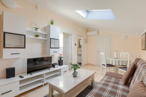 TV - Apartments Horizon (74324-A2) - Pazin (Pazin)