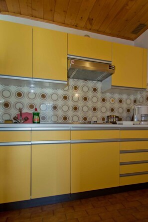 Fridge, cookware/dishes/utensils - mit privatem Balkon by Interhome (Ortisei St Ulrich)