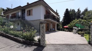 Unclassified image, 2 of 18, button - Wohnung 'Virgilio Zanetti', max 6 Personen by Interhome (Albisano)