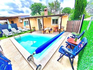 A heated pool - Apartment Orangine (74336-A1) - Fazana (Fazana)