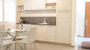 Dining - 'Ca' due Olivi' mit eigener Terrasse by Interhome (Toscolano)