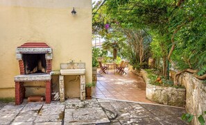 Outdoor dining - House Mladen (74401-K1) - Medulin (Medulin)