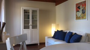 Living area - Wohnung Altstadt by Interhome (Gardone Riviera)