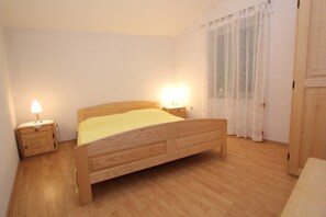 Room - Apartments and Room Vjera (76011-A4) - Medulin (Medulin)