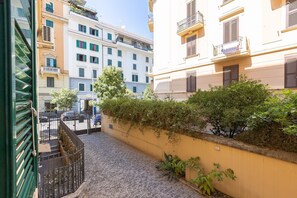 Exterior detail - Rental in Rome Faleria Second Apartment (Rome)