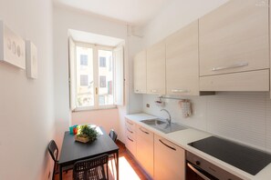 Apartment | Private kitchen | Microwave, espresso maker, coffee/tea maker, electric kettle - Rental in Rome Faleria Second Apartment (Rome)