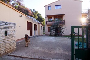 Property grounds - Apartment Bursic (76051-A1) - Pula (Pula)