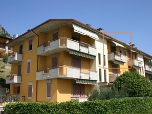 Terrace - Apartment 206 by Interhome (Manerba)