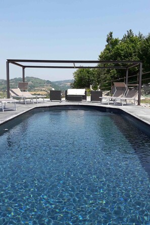 Pool - Superior' Anwesen mit Gemeinschaftspool by Interhome (Dogliani)