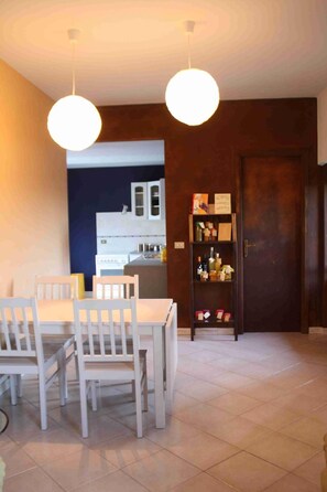 Dining - Familienanwesen mit Gemeinschaftspool by Interhome (Dogliani)