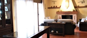 4-Schlafzimmer-Haus mit Schwimmbad by Interhome