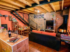 Fireplace, DVD player - Landhaus im Berg von Leon by Interhome (Benllera)