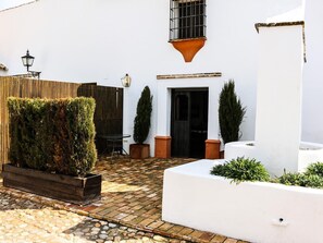 Exterior - Ländliches Haus "El Pozo" mit Terrasse by Interhome (Ecija)