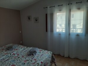 2 bedrooms, Internet