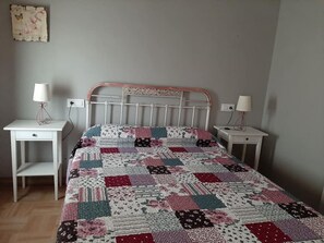 2 bedrooms, Internet