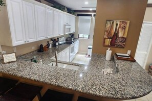 Fridge, oven, dishwasher, toaster - Wake Up in Paradise, Amazing 3BDR Condo Near Beach (Coco)