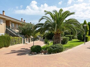 Property grounds - mit gemeinschaftlichem Pool by Interhome (Gran Alacant)