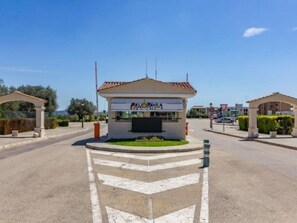 Property grounds - Wohnung in Residencial Aldea Golf Panorámica. by Interhome (Sant Jordi)