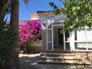Exterior detail - Casa Is by Interhome (Miami Platja)