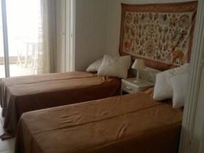 Room - Große Terrasse und spektakuläre Aussicht by Interhome (Salou)