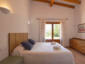 Internet - Moderne Villa mit privatem Pool in Crestatx by Interhome (Sa Pobla)