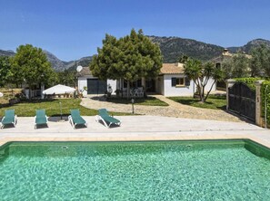 Pool - Gemütliches Ferienhaus in Selva mit Privatem Poo by Interhome (Selva)