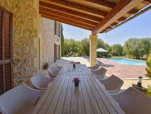 Outdoor dining - Villa mit Garten, Grill und Terrasse by Interhome (Alcúdia)