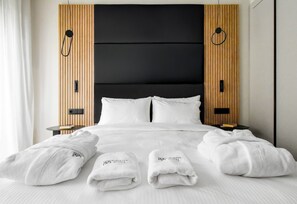 Setrika/meja setrika, Wi-Fi gratis, dan seprai linen