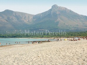 Beach - CAC-Atemberaubender Blick auf das Meer und den Strand by Interhome (Son Serra de Marina)