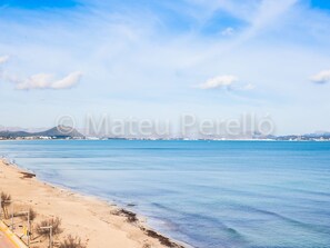 Beach - Villa Damar, Villa mit 5 Schlafzimmern und Schwimmbad. by Interhome (Can Picafort)