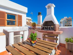 Outdoor dining - Charmante Ferienwohnung in Son Baulo mit Sonnigem Balkon by Interhome (Can Picafort)
