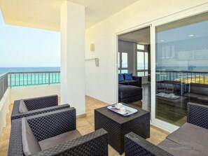 Terrace/patio - Moderne Wohnung vor dem Meer von Son Baulo by Interhome (Can Picafort)