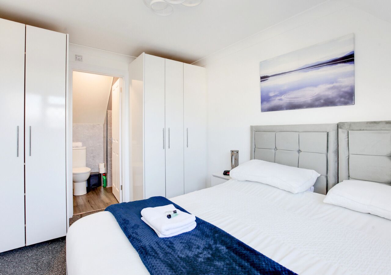 4 bedrooms, iron/ironing board, free WiFi, bed sheets