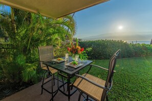 Outdoor dining - Makani A Kai A6 - On The Beach Steps To The Sand (Maalaea)